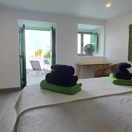 Typical Canarian House With Fabulous Sea Views *